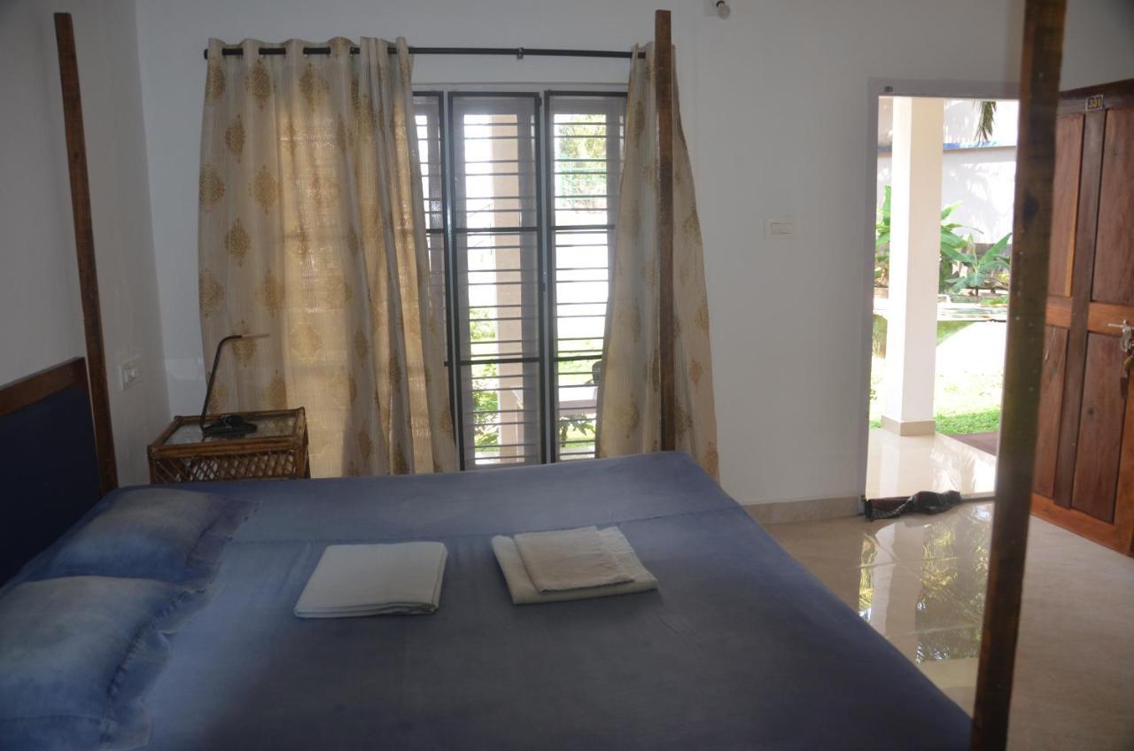 Arya Homestay Bougain Villa Гокарна Экстерьер фото