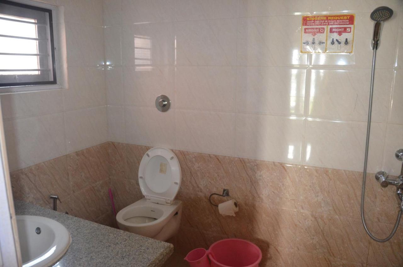 Arya Homestay Bougain Villa Гокарна Экстерьер фото