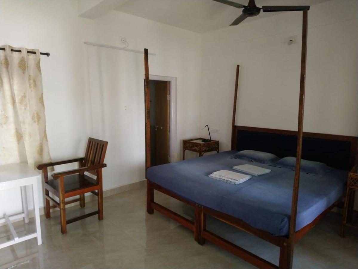 Arya Homestay Bougain Villa Гокарна Экстерьер фото
